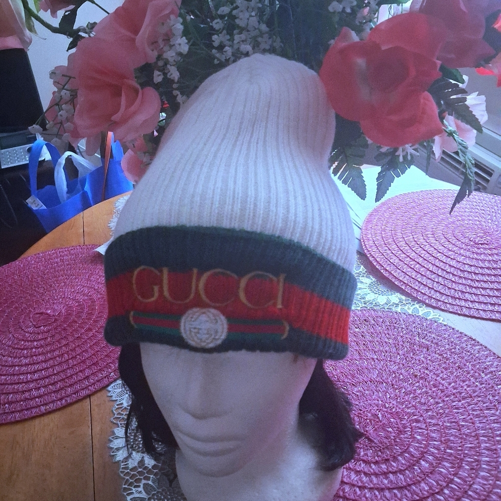 NEW Custom Made Designer Unisex White, Green & Gold Logo Beanie Winter Hat - Picture 5 of 10